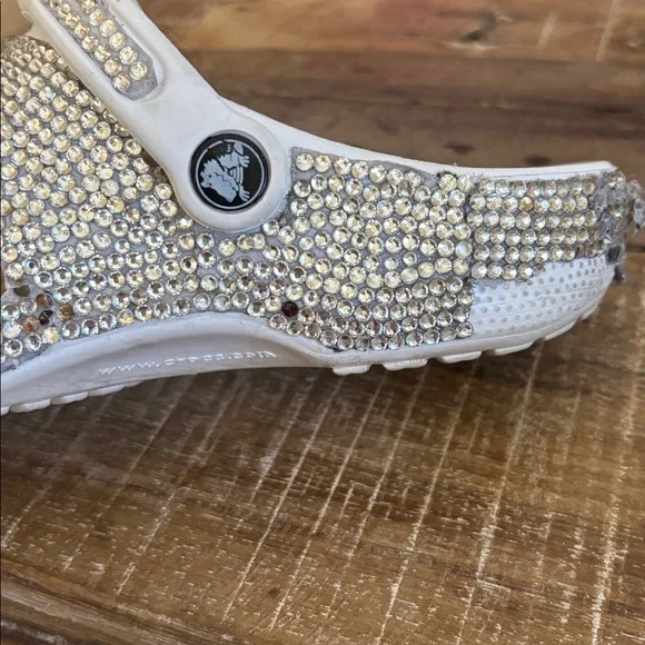 Crocs with Arby’s Jibbitz - Picture 7 of 11